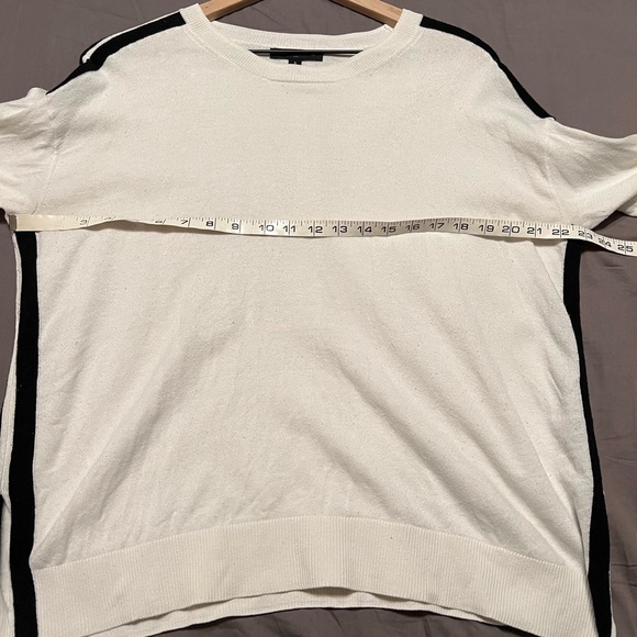 Banana Republic Factory white with black striping oversized slouchy sweater sz S - Picture 6 of 9